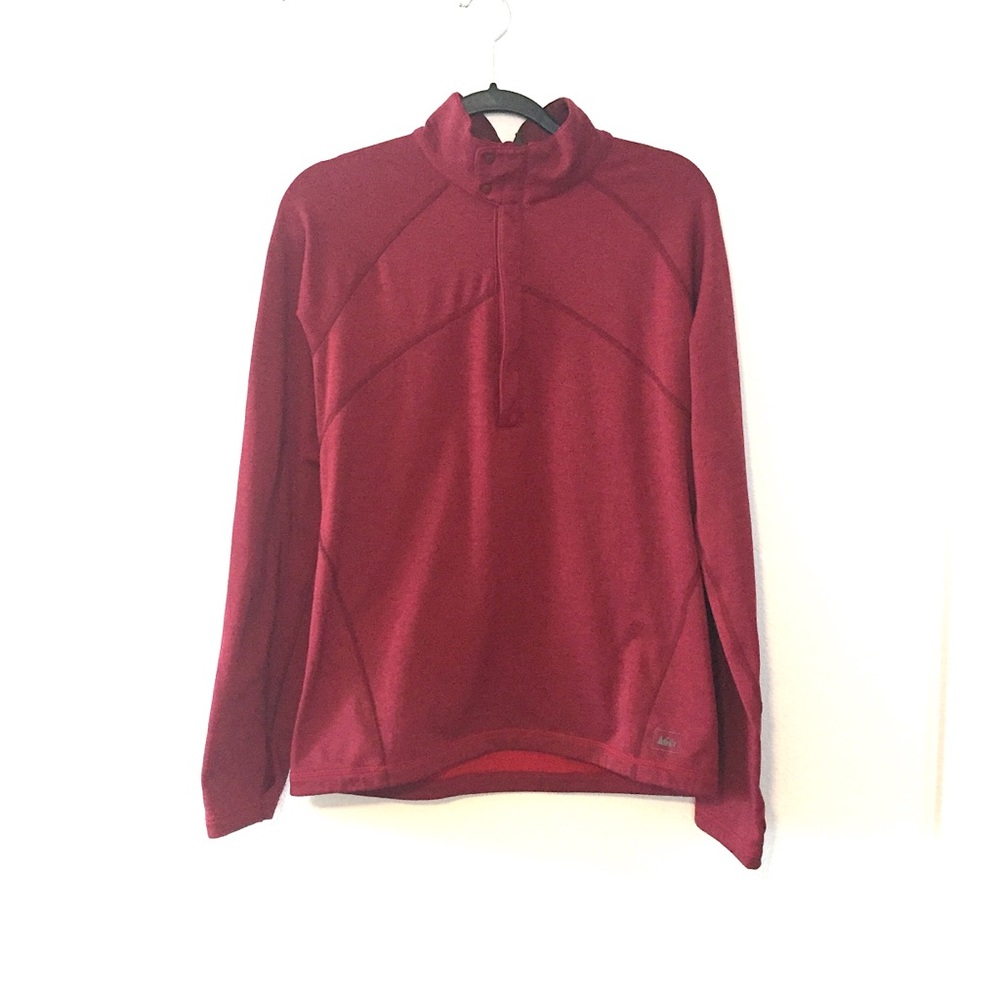 REI men’s half zip outdoor base layer pullover. M